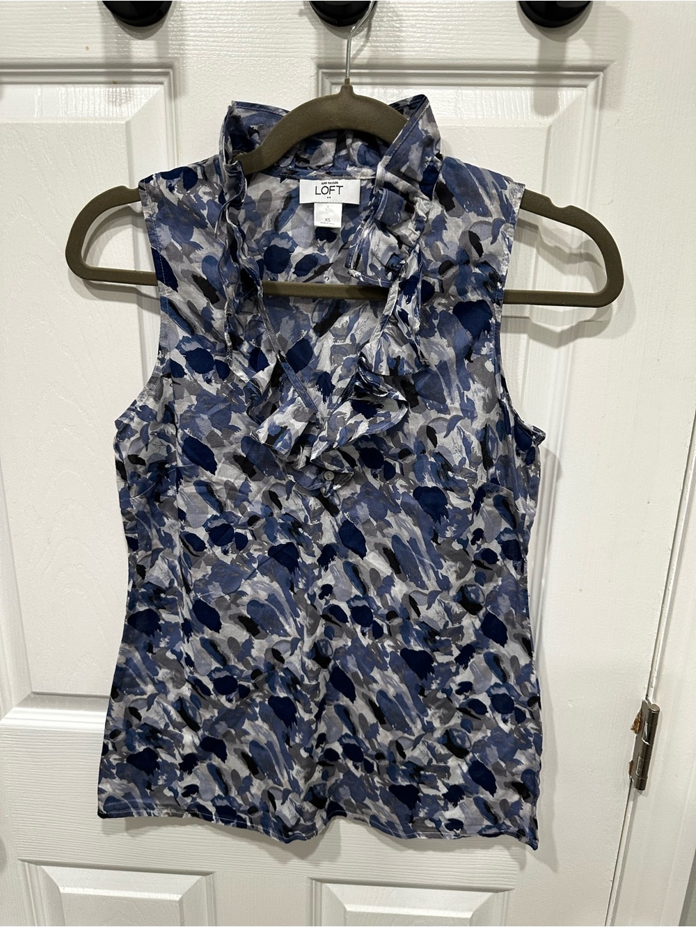 LOFT Navy and Gray Ruffle Sleeveless Camisole